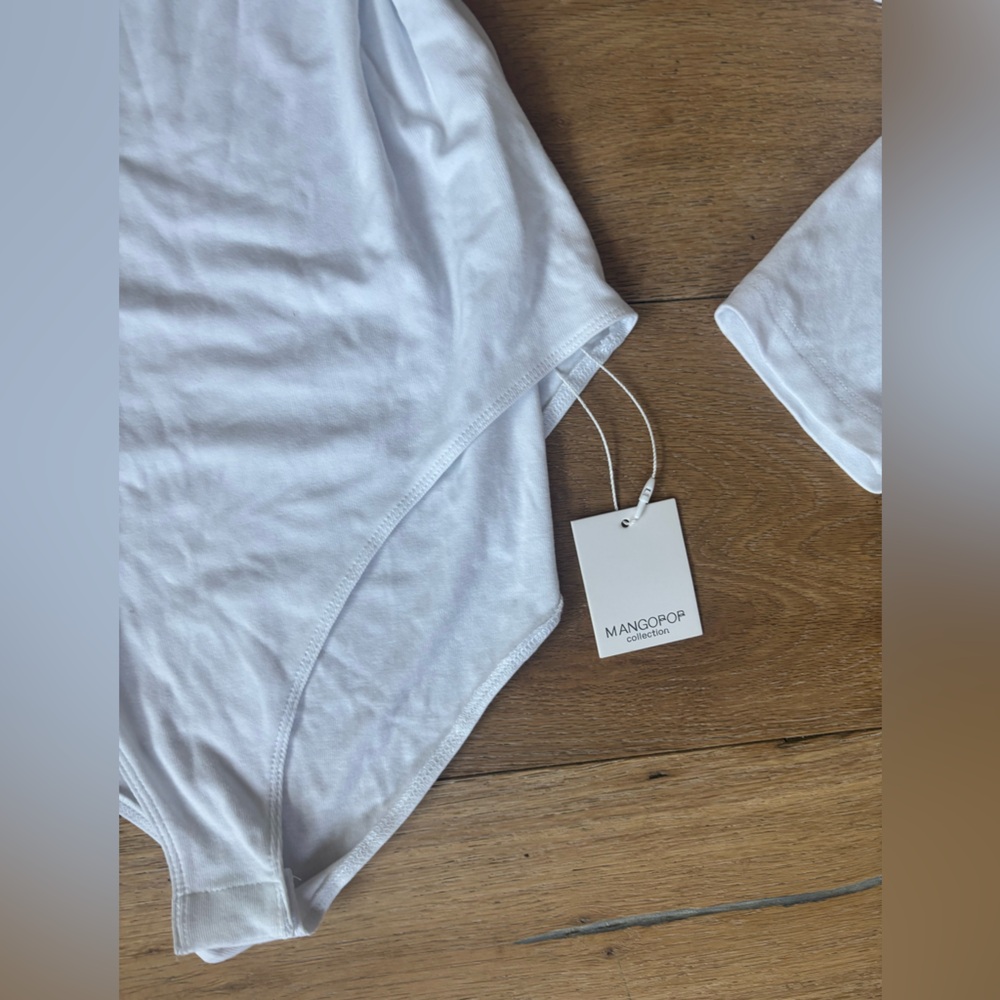 White Long Sleeve Bodysuit XXL Mangopop NWT Asyemtrical Cleavage Cutout - Picture 2 of 4